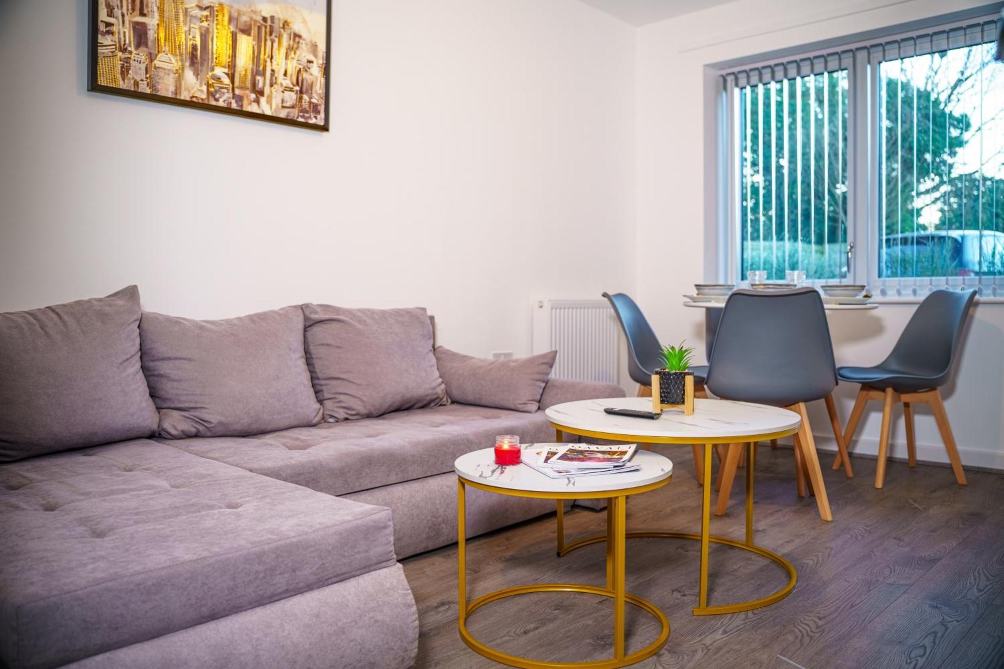 Holiday home Stylish 2-bedroom Newbuild